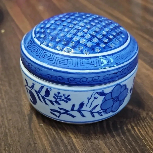 VINTAGE POTPOURRI DISH - Picture 1 of 6